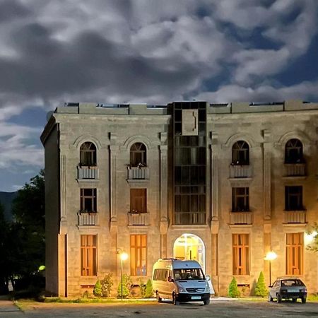 Arpa Hotel Yeghegnadzor Ngoại thất bức ảnh