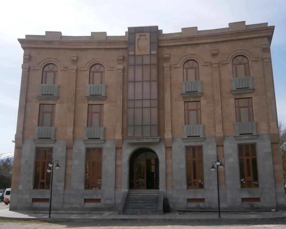 Arpa Hotel Yeghegnadzor Ngoại thất bức ảnh